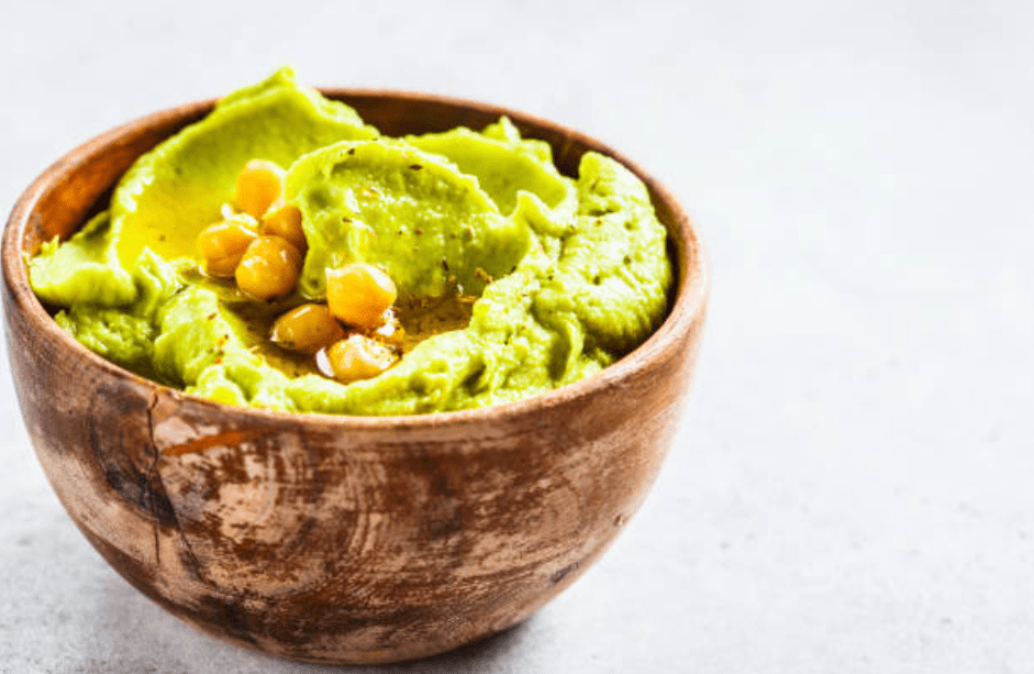 hummus con aguacate